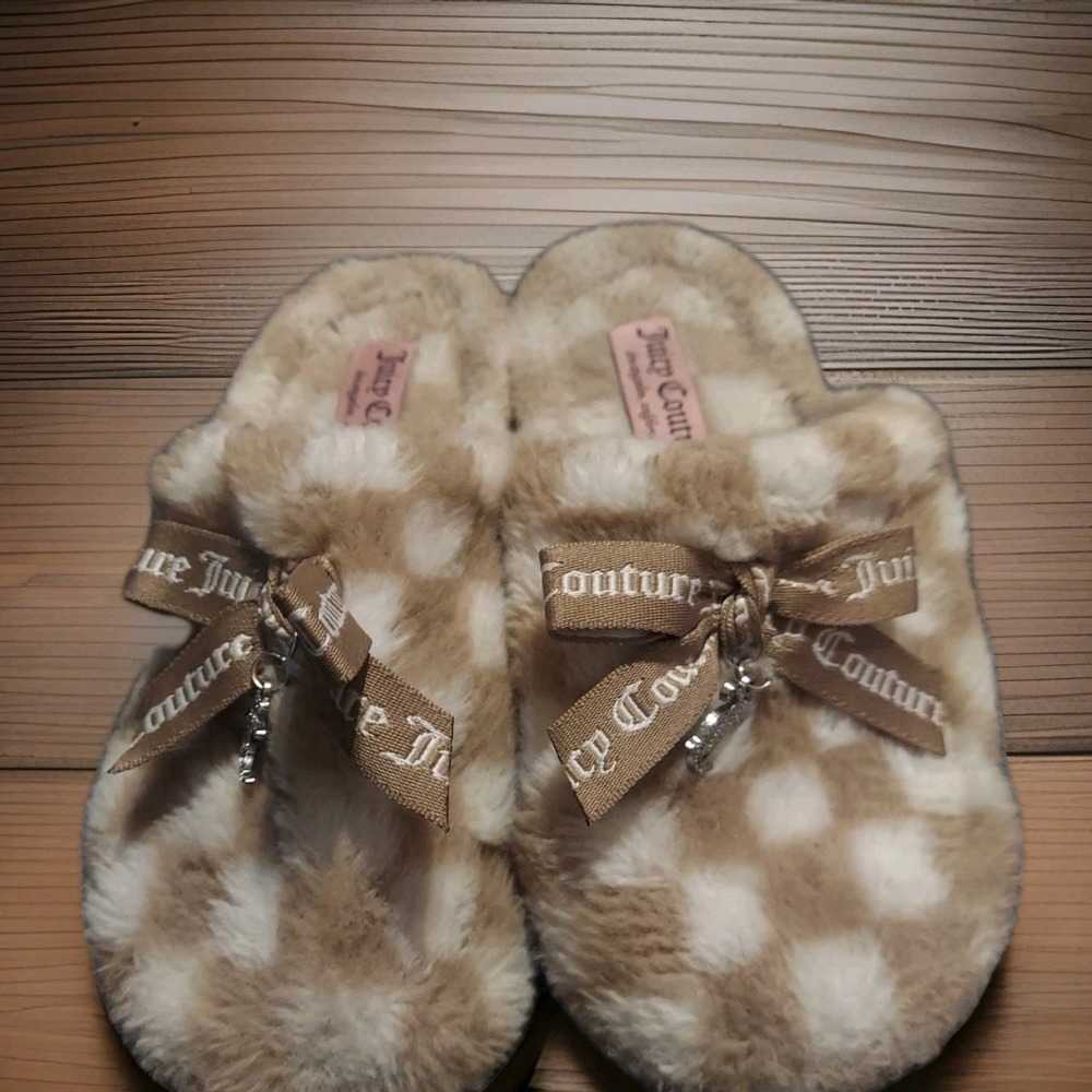 Juicy Couture Slip On Slippers Size Medium Sleep Wear Brown White